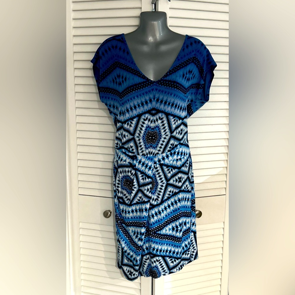 Tart aztec Geo print multicolored blues short sleeved stretch modal V-neck dress